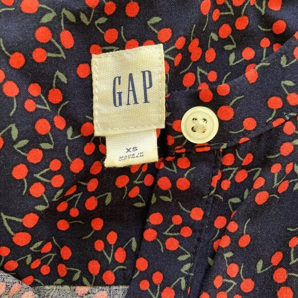 GAP Dress - Picture 2 of 4